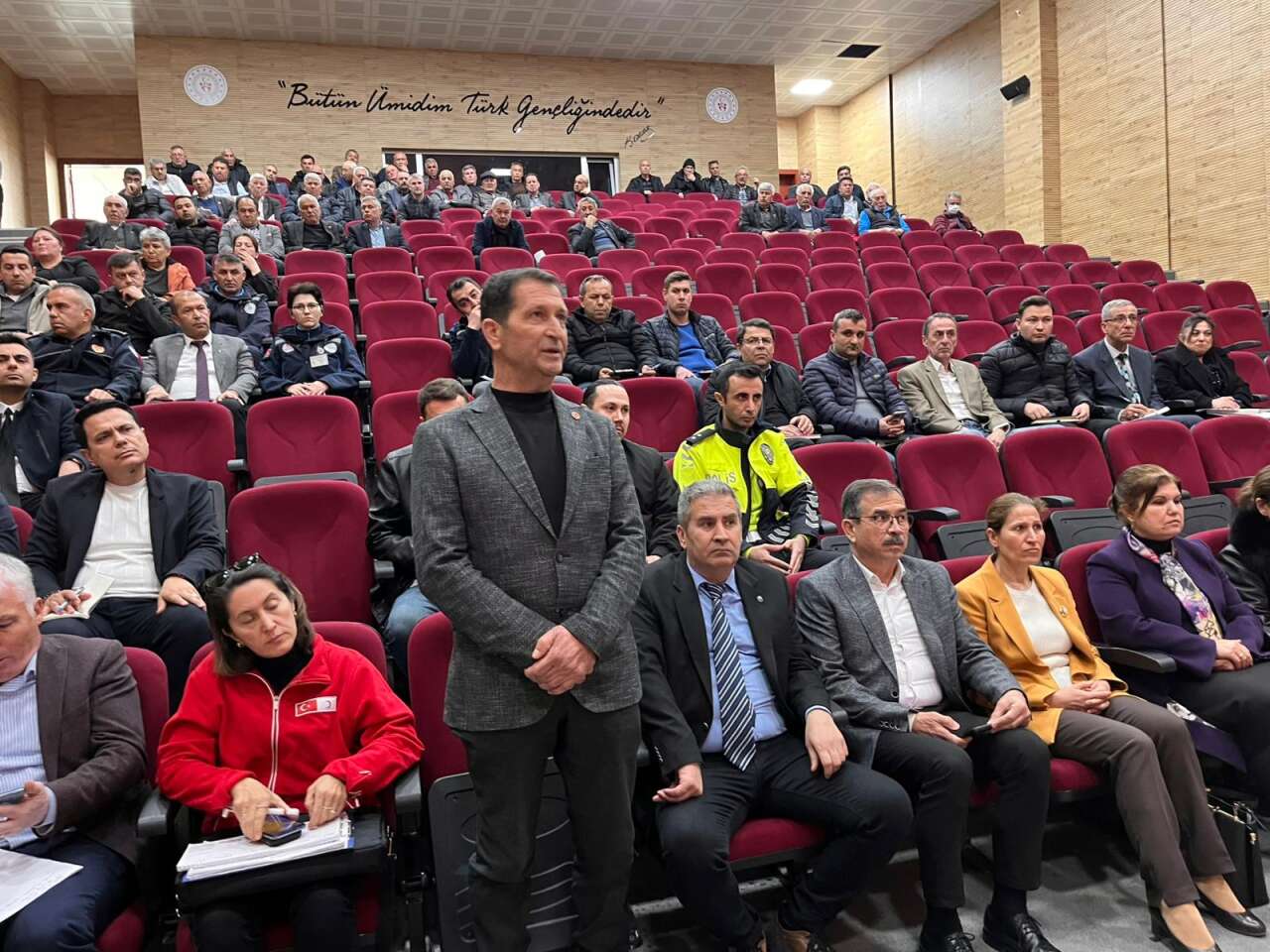 Yatağan’da Vatandaşlarla Buluşma, Muhtarlar ve Güvenlik Toplantısı Gerçekleştirildi 2